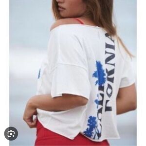 FREE PEOPLE SMOKIN HOT CUT OFF TEE